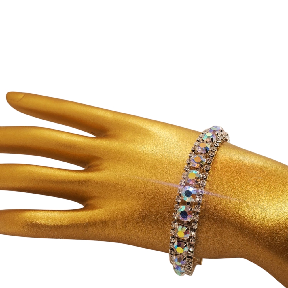 Elegant Sparkle Bracelet